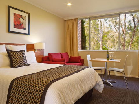 Parkview Motor Inn And Apartments - Sunshine Coast Tourism 0