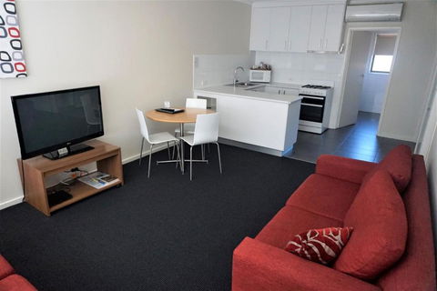Parkview Motor Inn And Apartments - Sunshine Coast Tourism 2