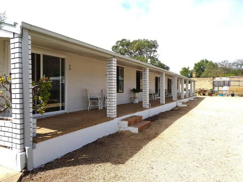 Passat Holiday Units - Unit 3 - Holiday Sunshine Coast 1