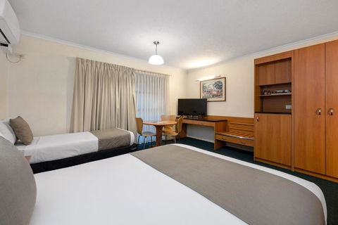 Pegasus Motor Inn And Serviced Apartments - Sunshine Coast Tourism 1