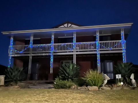 Pelican Retreat - Corporate / Tradie / Family - Sunshine Coast Tourism 0