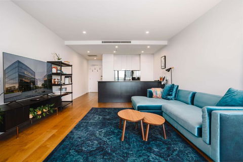Perfect Located 1-Bed With Great Views & Parking - Sunshine Coast Tourism 2