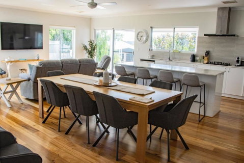 Peppermint Rise - Sunshine Coast Tourism 0