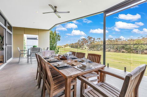 Perricoota Waters - Echuca Holiday Homes - Holiday Sunshine Coast 0