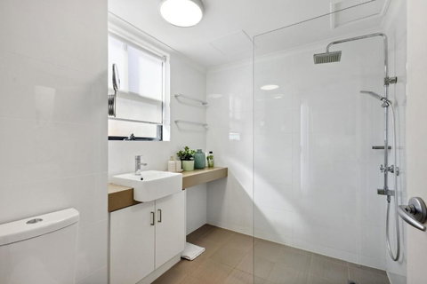 Perth City Corporate 1BRD - Sunshine Coast Tourism 3