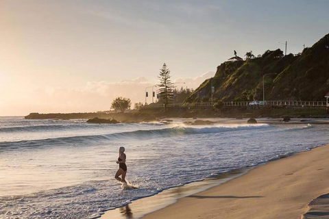 PET FRIENDLY & Super Central Retro Beach Pad! - Sunshine Coast Tourism 3