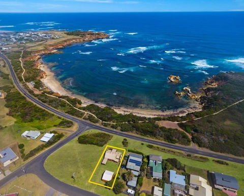 Peterborough Beach House - Holiday Sunshine Coast 2