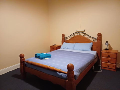 PETERBOROUGH HOTEL - Sunshine Coast Tourism 3