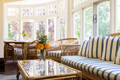 Petersons Armidale Winery And Guesthouse - Holiday Sunshine Coast 1