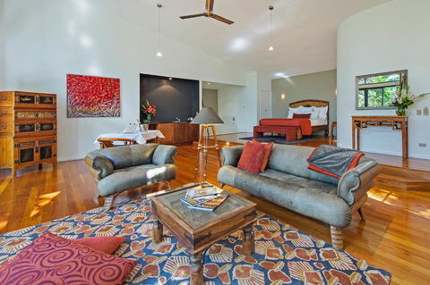 Pethers Rainforest Retreat - Sunshine Coast Tourism 1