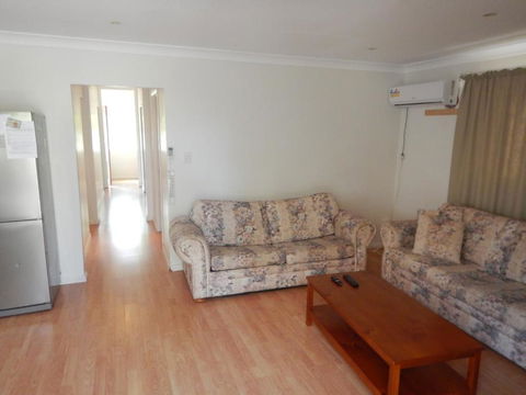 Pine Cottage - Sunshine Coast Tourism 1