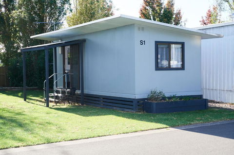 Pine Country Caravan Park - Sunshine Coast Tourism 3