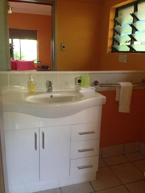 Pink Flamingo Resort - Sunshine Coast Tourism 1