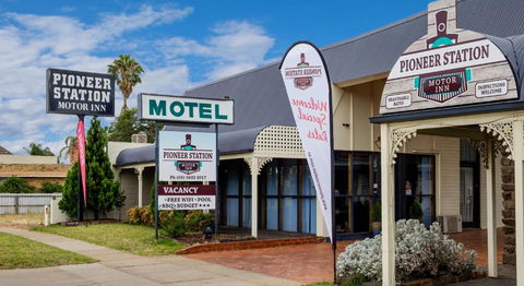 Pioneer Station Motor Inn - Holiday Sunshine Coast 0