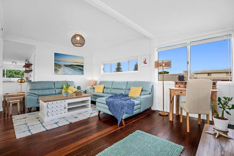 Pipe Dream - River Frontage With Amazing Views - Holiday Sunshine Coast 3