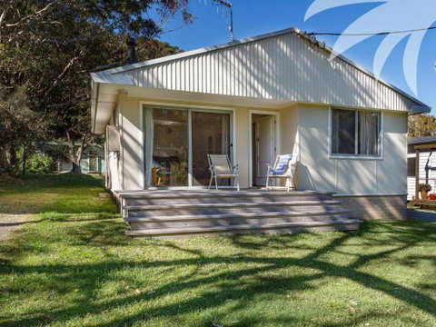 Pippis A Classic Beach House - Sunshine Coast Tourism 0