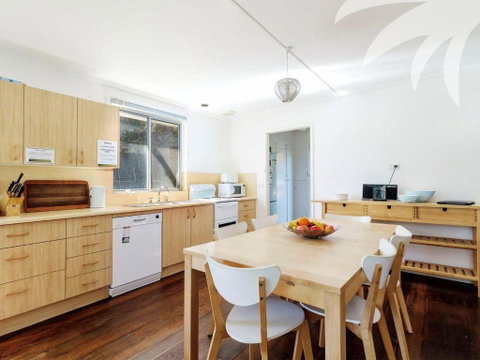 Pippis A Classic Beach House - Sunshine Coast Tourism 2