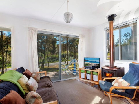 Pippis A Classic Beach House - Sunshine Coast Tourism 3