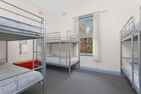 PodBed Sydney - Sunshine Coast Tourism 3