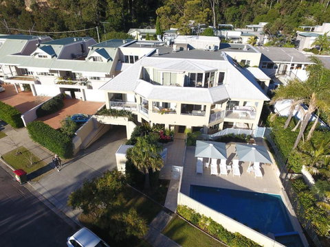 Poolside At Iluka Resort Apartments - Holiday Sunshine Coast 3