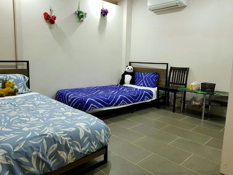 Quiet 2 Bedroom Farm House - Sunshine Coast Tourism 3