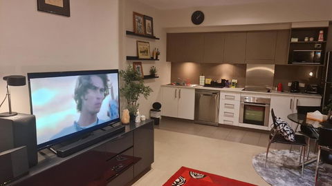 Qure Restaurant And Apartments Canberra Bruce - Holiday Sunshine Coast 1