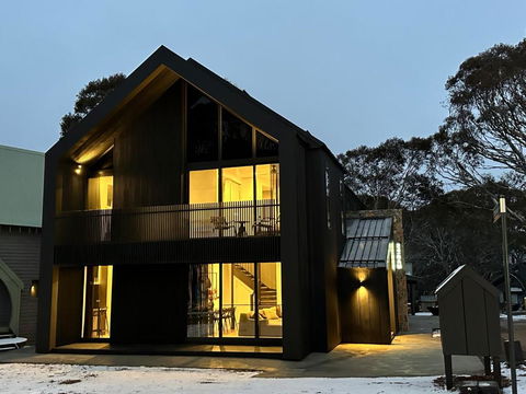 RAM, Alpine Getaways - Sunshine Coast Tourism 1