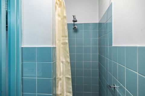 Red Carpet Motel - Sunshine Coast Tourism 3