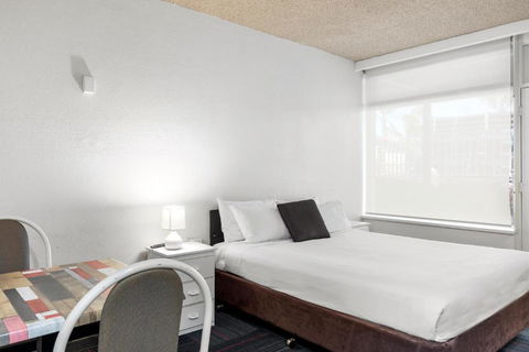 Red Carpet Motel - Sunshine Coast Tourism 0