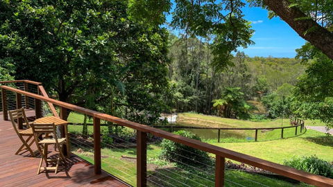 Rainforest Gardens - Luxury Hillside Accomodation With Views To Bay & Islands - Holiday Sunshine Coast 1