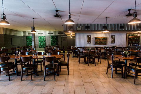 Potshot Hotel Resort - Sunshine Coast Tourism 1