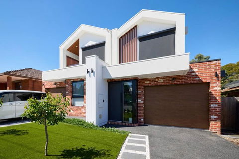 Preston Lux House 5 Bed 5 Bath - Sunshine Coast Tourism 2