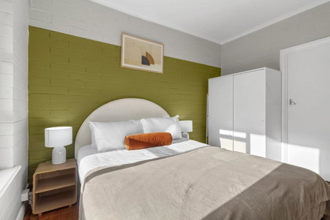 Prickly Pear Stays In Plympton - Holiday Sunshine Coast 0