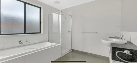 Prime Home Room No1 - Sunshine Coast Tourism 2