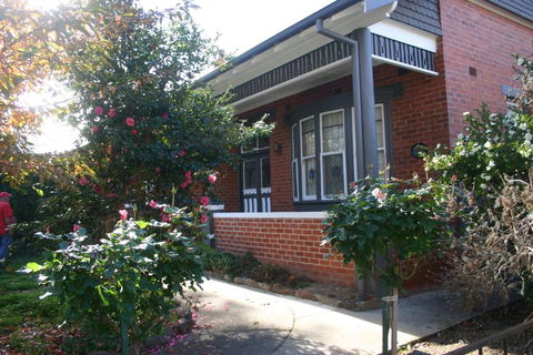 Primrose Cottage - Holiday Sunshine Coast 1