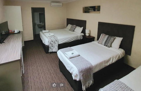 Prince Of Wales Hotel, Bunbury - Sunshine Coast Tourism 2