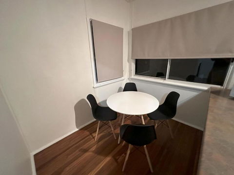 Private 1 Bedroom Apartment With Fenced Yard - Sunshine Coast Tourism 1