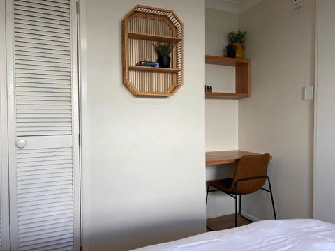 Private Guesthouse - Pet Friendly - Walk To Beach - Sunshine Coast Tourism 3