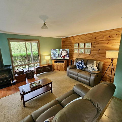 Prom Coast - Beach Abode - Sandy Point - Sunshine Coast Tourism 0