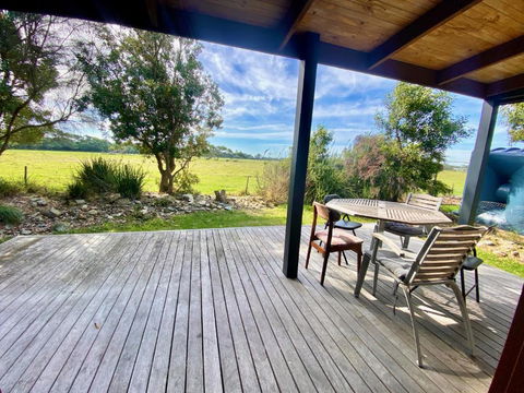 Prom Coast Oasis - Sandy Point - Sunshine Coast Tourism 3