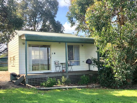 Promhills Cabins - Sunshine Coast Tourism 2