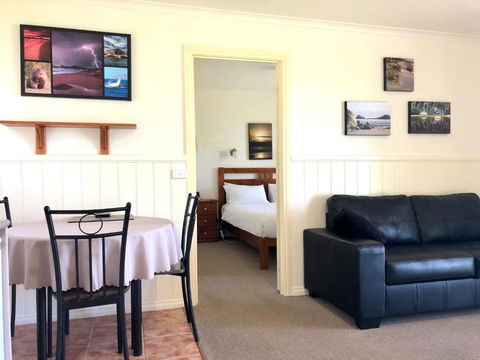 Promhills Cabins - Sunshine Coast Tourism 1