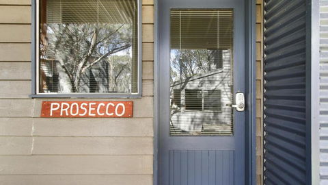 Prosecco - Sunshine Coast Tourism 0