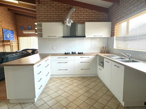 Puggle Palace - Holiday Sunshine Coast 2