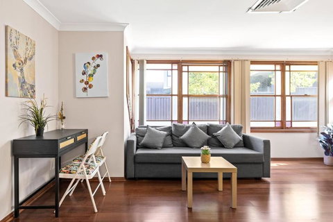 Quadruple Room W Ensuite In Gordon Near Train & Bus - Holiday Sunshine Coast 2