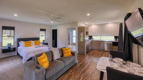 Quaffers On Storm King - Sunshine Coast Tourism 3