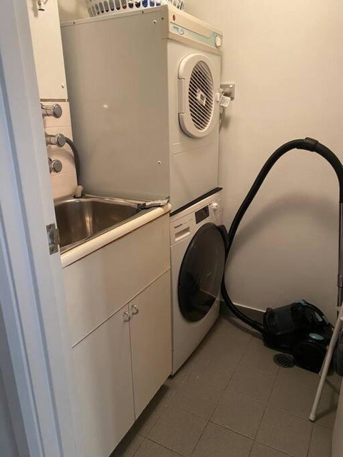 Quality Apartment In The Rocks GLO1203 - Sunshine Coast Tourism 3