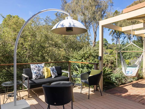 Quarterdeck - Holiday Sunshine Coast 0