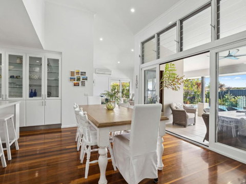 Quay-Largo - Sunshine Coast Tourism 0