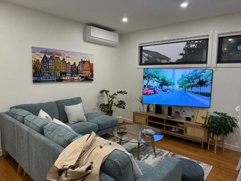 Quiet And Cozy Corner - Sunshine Coast Tourism 0